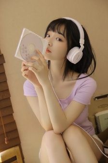 龚玥菲多大