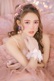 电影女机械人